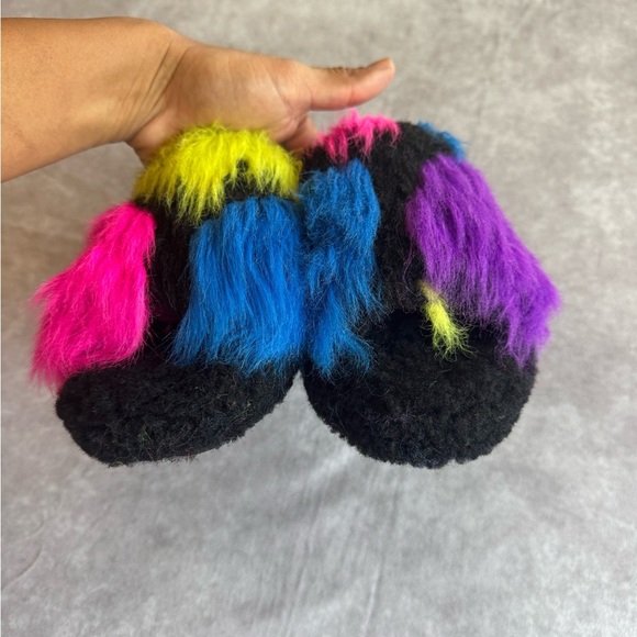 UGG Fluff Yeah Party Spots - Picture 4 of 8